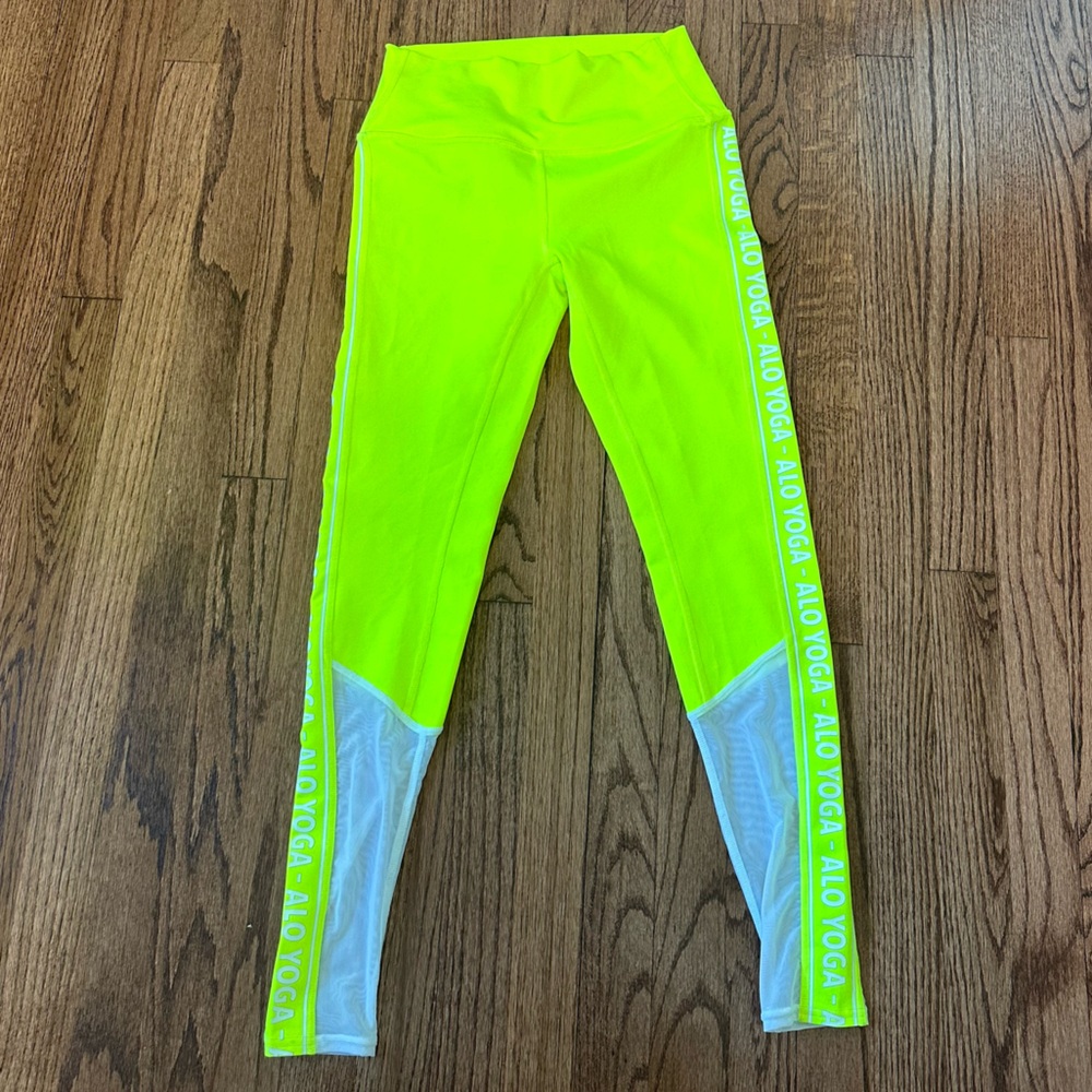ALO YOGA Stripe LOGO Lime Mesh Insert Leggings - Picture 2 of 13
